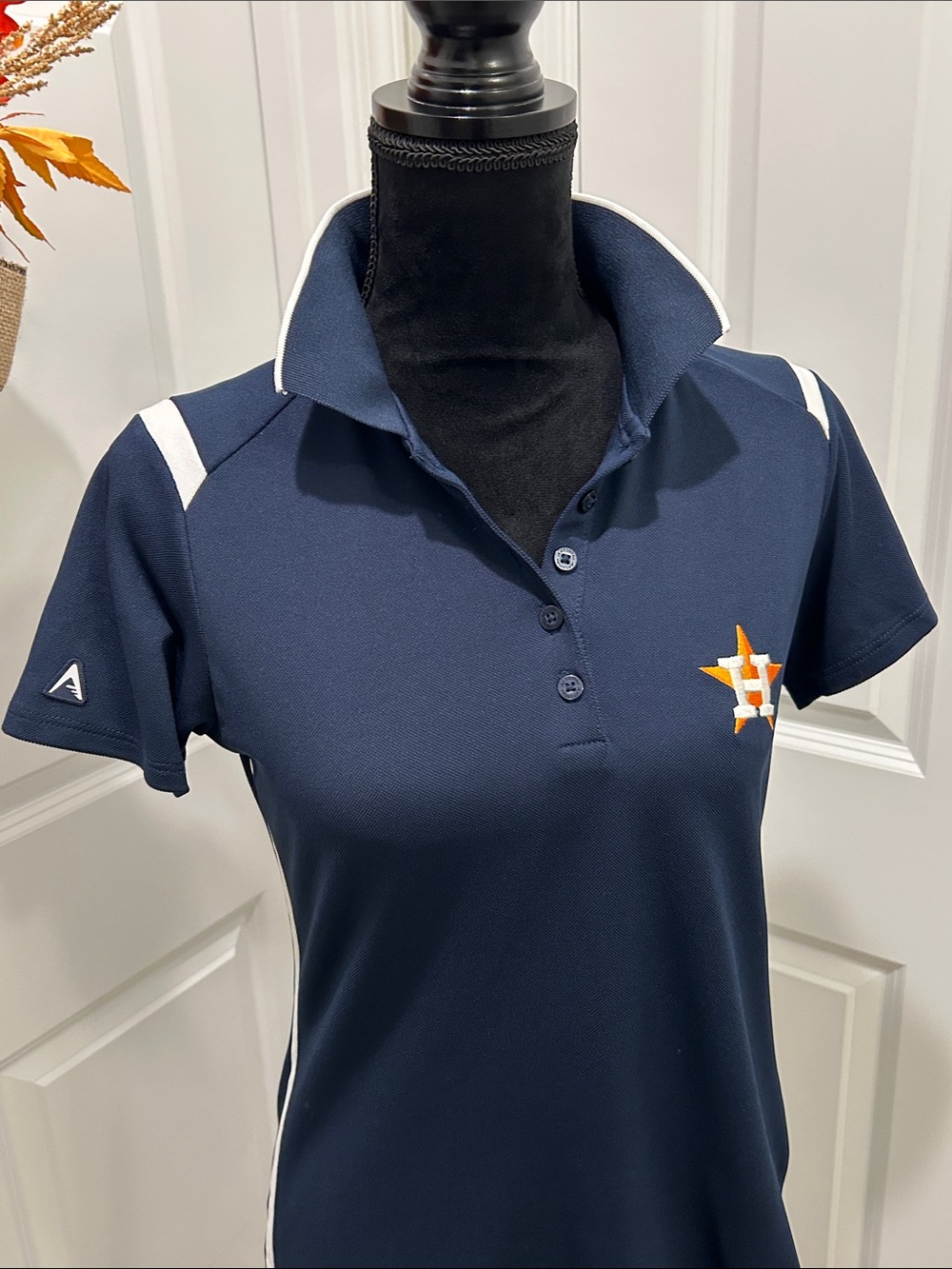 Antigua Houston Astroβs Womenβs Short-Sleeve Navy Button-Down Small